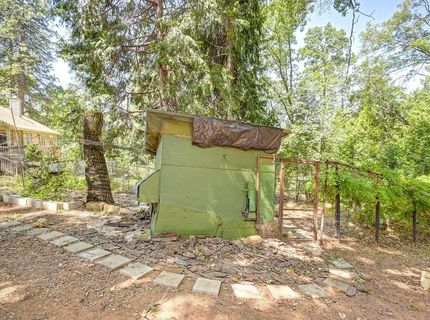 6564 Green Leaf Ln, Foresthill, CA 95631 Photo