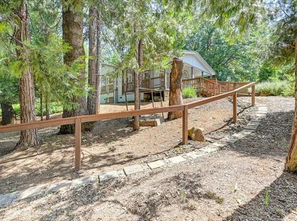 6564 Green Leaf Ln, Foresthill, CA 95631 Photo