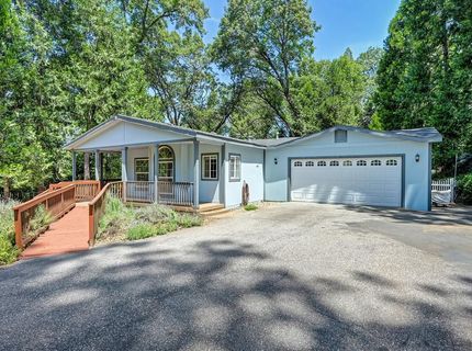 6564 Green Leaf Ln, Foresthill, CA 95631 Photo