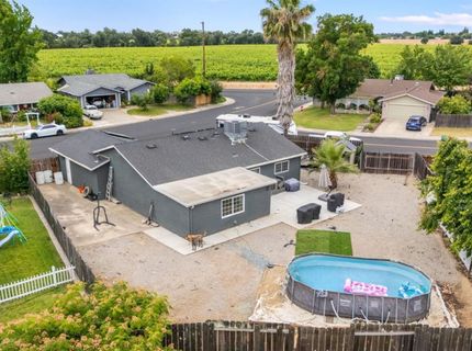 14399 E Juniper Ave, Lockeford, CA 95237 Photo