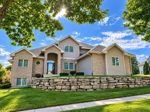 9101 Settlers Road, Madison, WI 53717