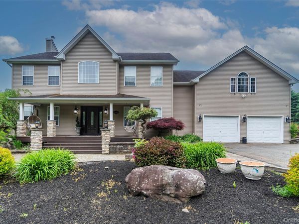 1 Starlight Path , Wallkill, NY 12589