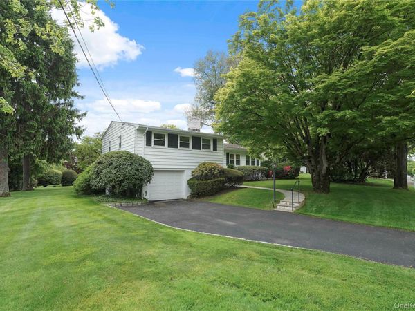 11 Maplemoor Lane , White Plains, NY 10605