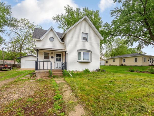 221 Beech Avenue , Owatonna, MN 55060