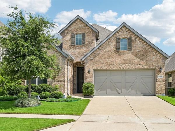 6800 Sleepy River Street, McKinney, TX 75070