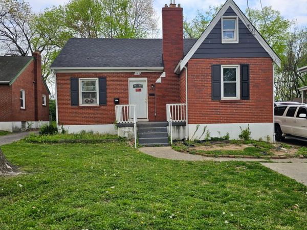 1162 Groesbeck Road, Cincinnati, OH 45224
