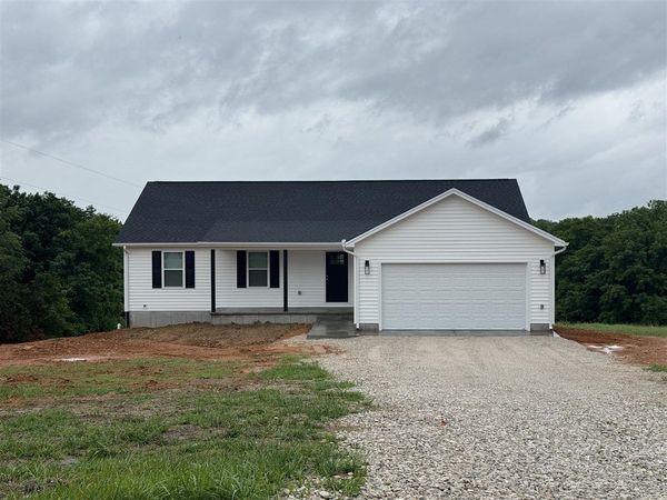 1797 Settles Road , Glasgow, KY 42141