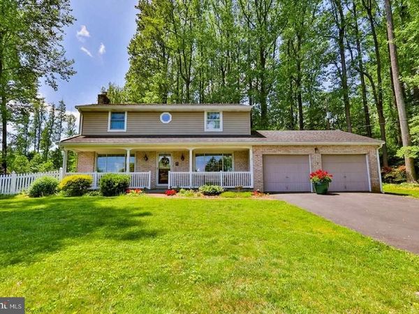 5662 OAK LANE, ZIONSVILLE, PA 18092