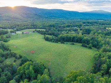 5150 BREAK HEART RD , CROZET, VA 22932