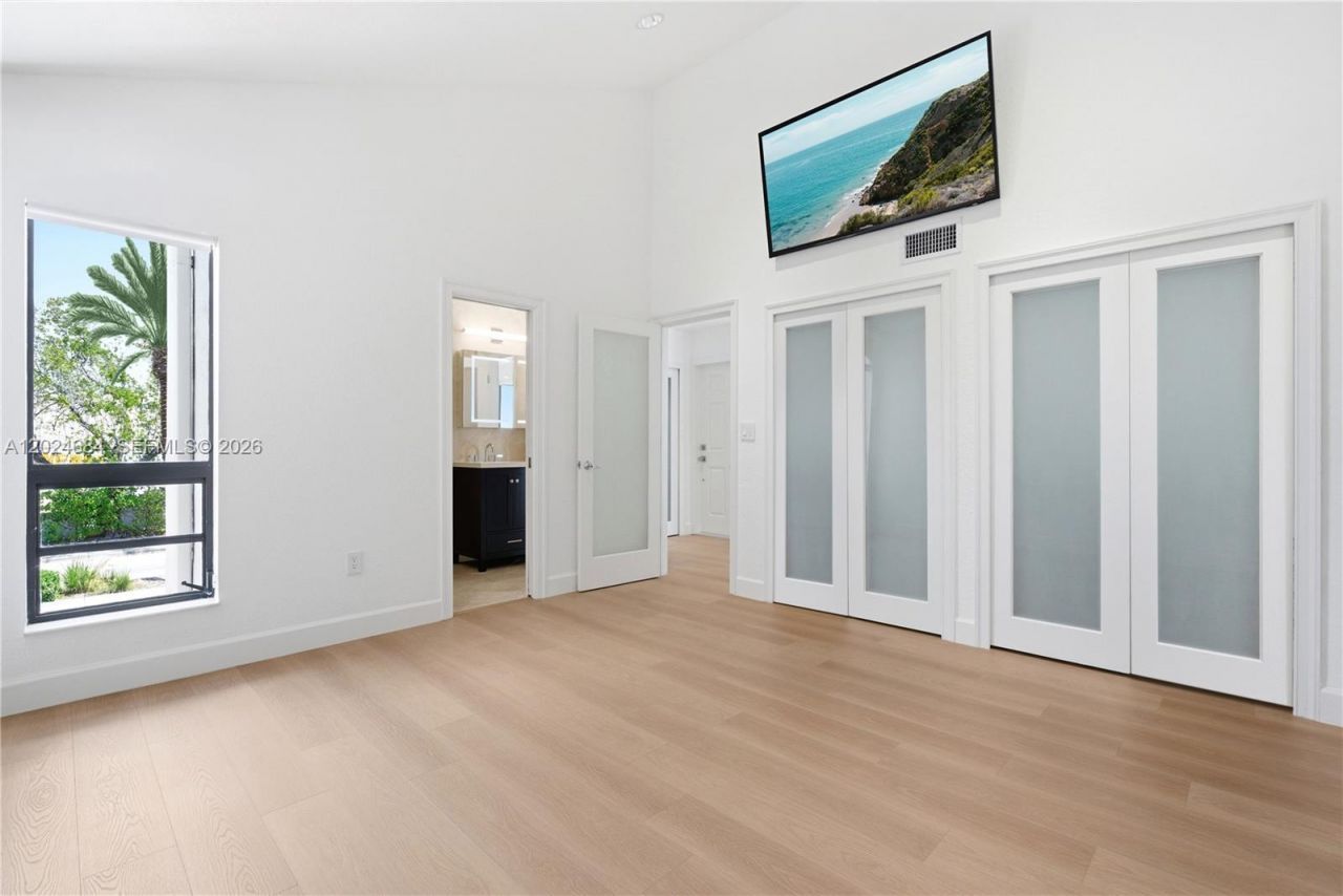 3114 Bird Ave , Unit 3114, Miami, FL 33133 Photo