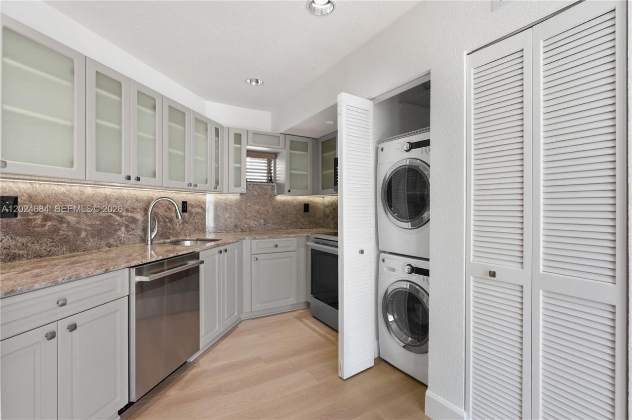 3114 Bird Ave , Unit 3114, Miami, FL 33133 Photo