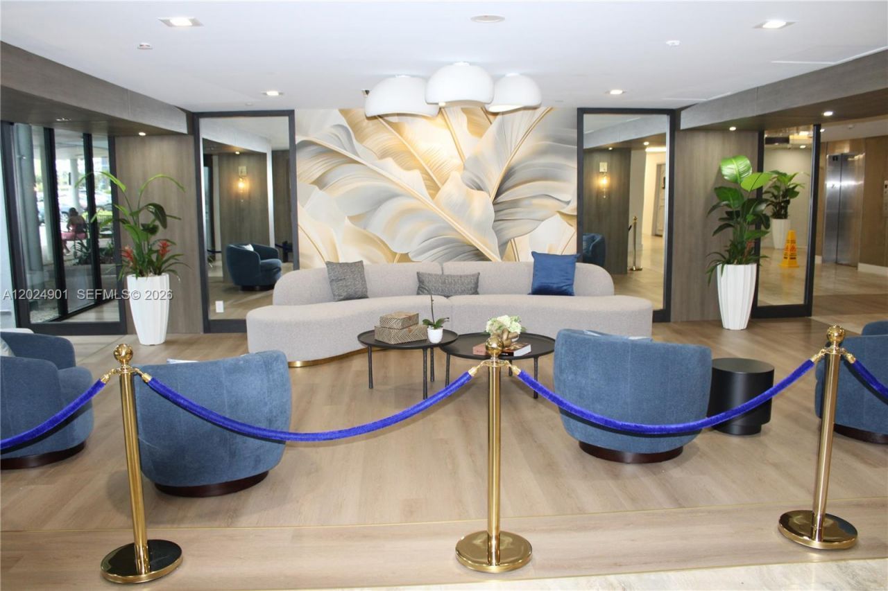 4200 Hillcrest Dr , Unit 820, Hollywood, FL 33021 Photo