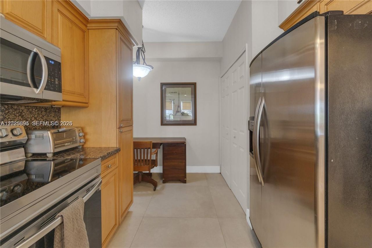 3235 NE 184th St , Unit 11103, Aventura, FL 33160 Photo