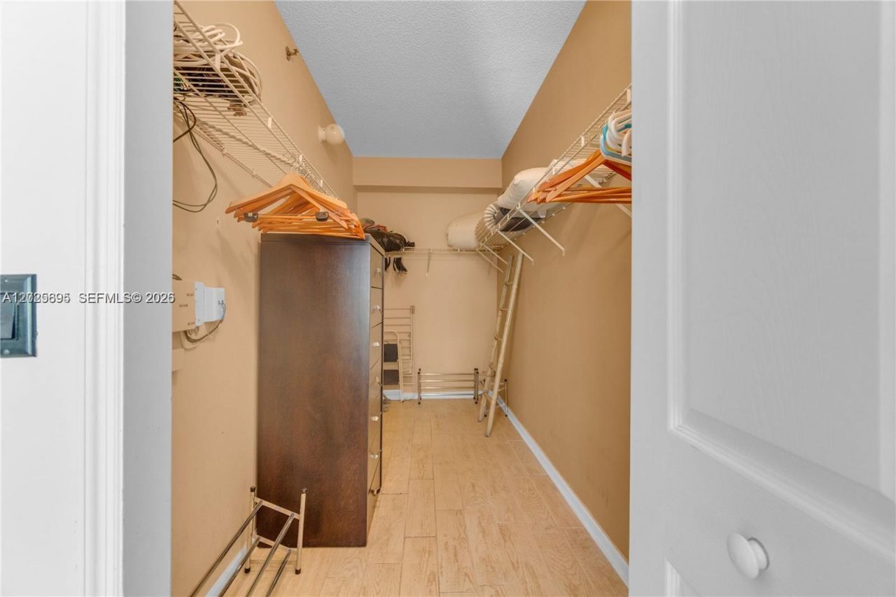 3235 NE 184th St , Unit 11103, Aventura, FL 33160 Photo