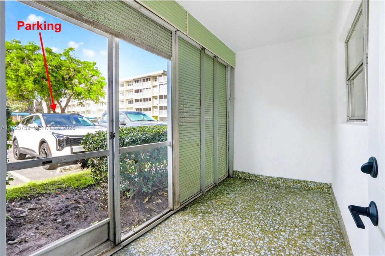 410 SE 2nd St, Unit 114, Hallandale Beach, FL 33009 Photo