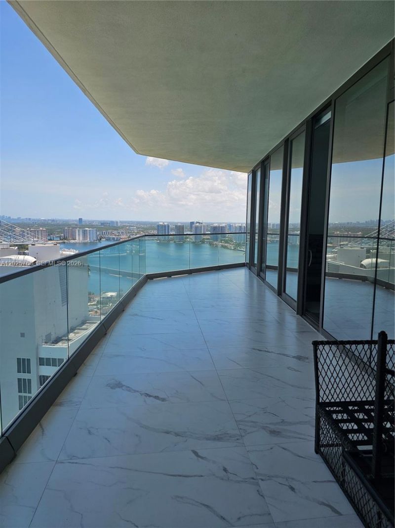 18975 Collins Ave , Unit 3504, Sunny Isles Beach, FL 33160 Photo