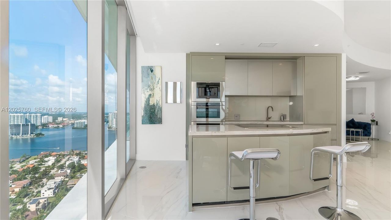 18975 Collins Ave , Unit 3504, Sunny Isles Beach, FL 33160 Photo