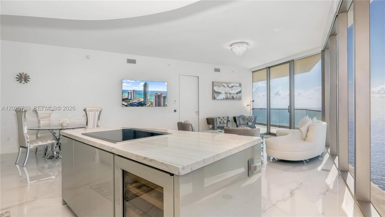 18975 Collins Ave , Unit 3504, Sunny Isles Beach, FL 33160 Photo