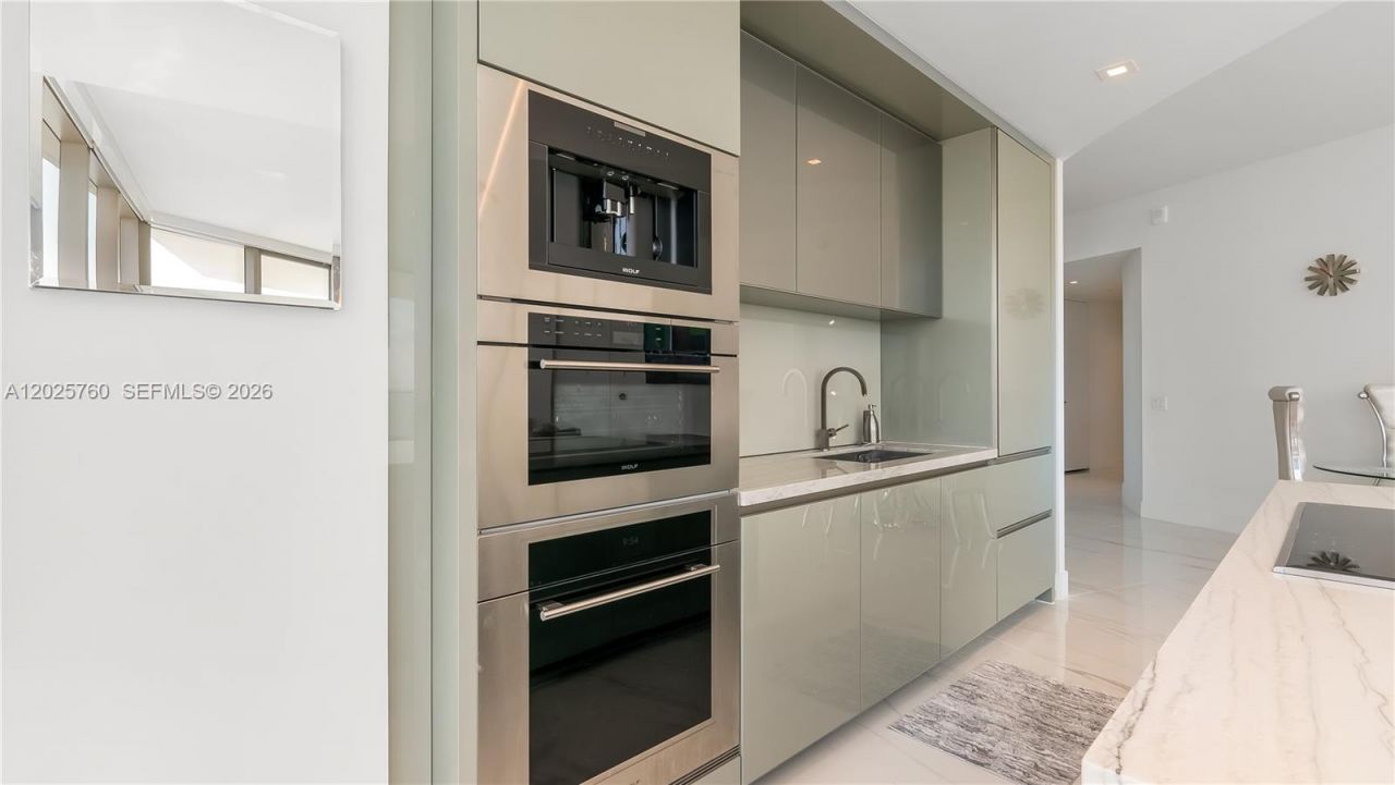 18975 Collins Ave , Unit 3504, Sunny Isles Beach, FL 33160 Photo