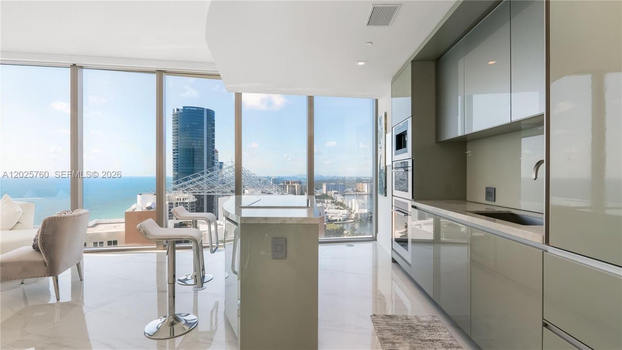 18975 Collins Ave , Unit 3504, Sunny Isles Beach, FL 33160 Photo