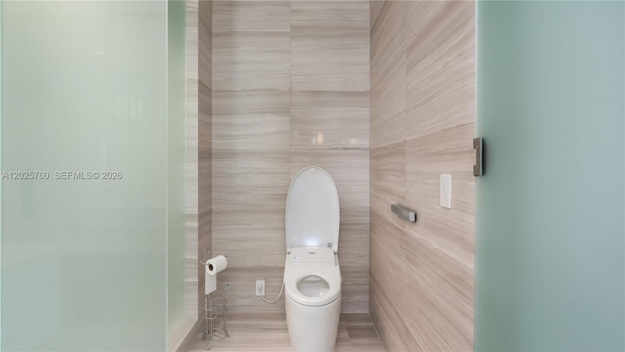 18975 Collins Ave , Unit 3504, Sunny Isles Beach, FL 33160 Photo