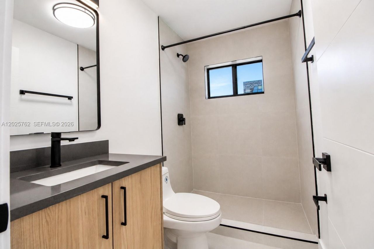 1834 NW 63rd St, Unit 1834, Miami, FL 33147 Photo