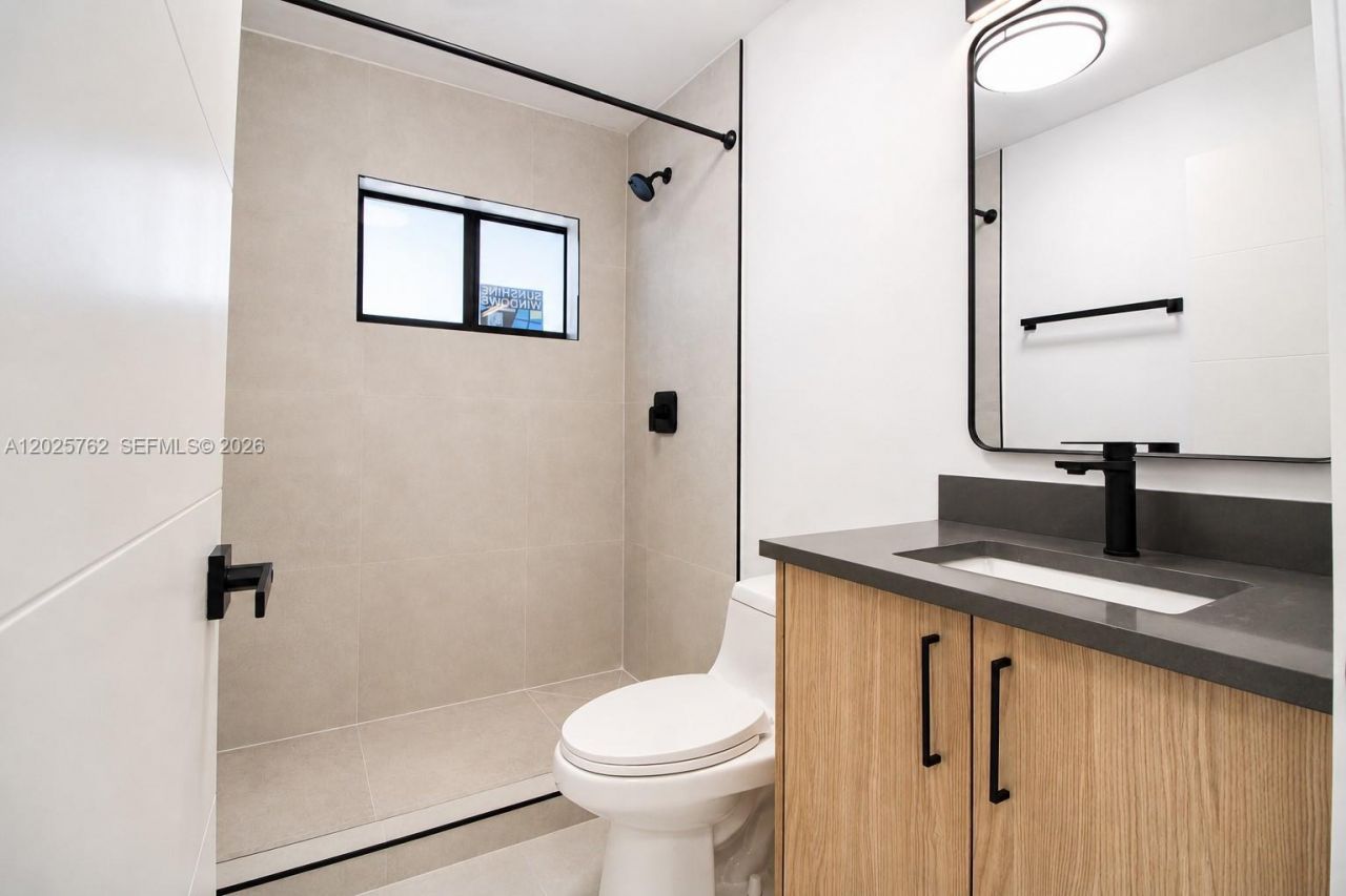 1834 NW 63rd St, Unit 1834, Miami, FL 33147 Photo
