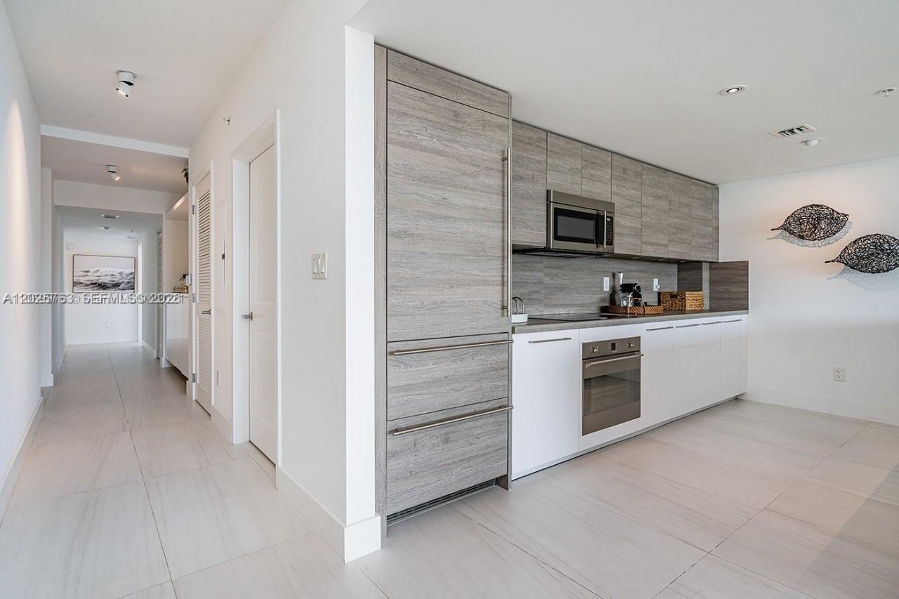 400 Sunny Isles Blvd , Unit 1804, Sunny Isles Beach, FL 33160 Photo