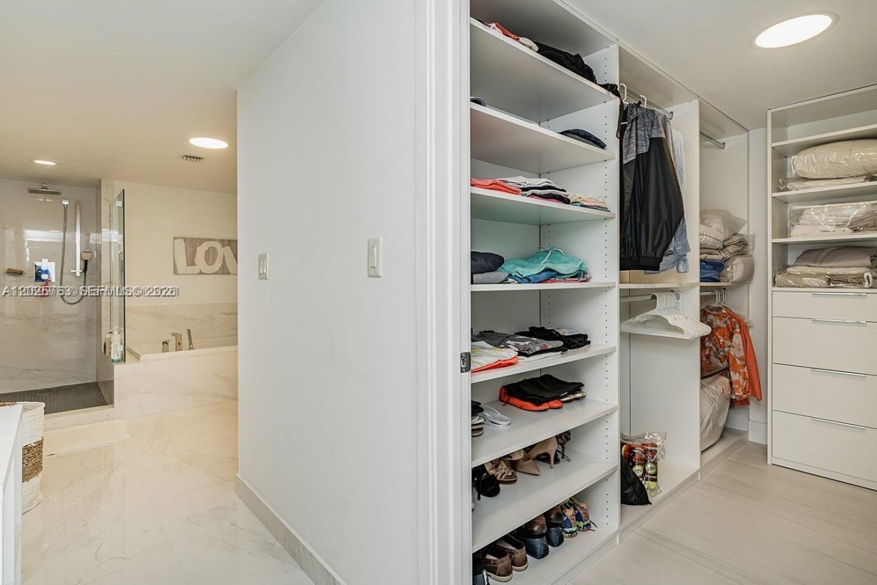 400 Sunny Isles Blvd , Unit 1804, Sunny Isles Beach, FL 33160 Photo