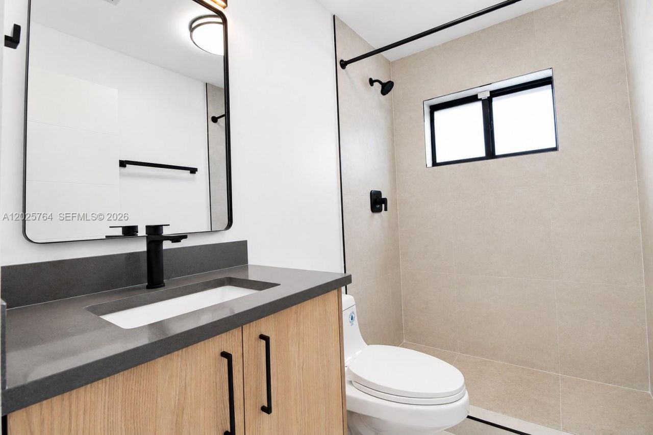 1836 NW 63rd St, Unit 1836, Miami, FL 33147 Photo