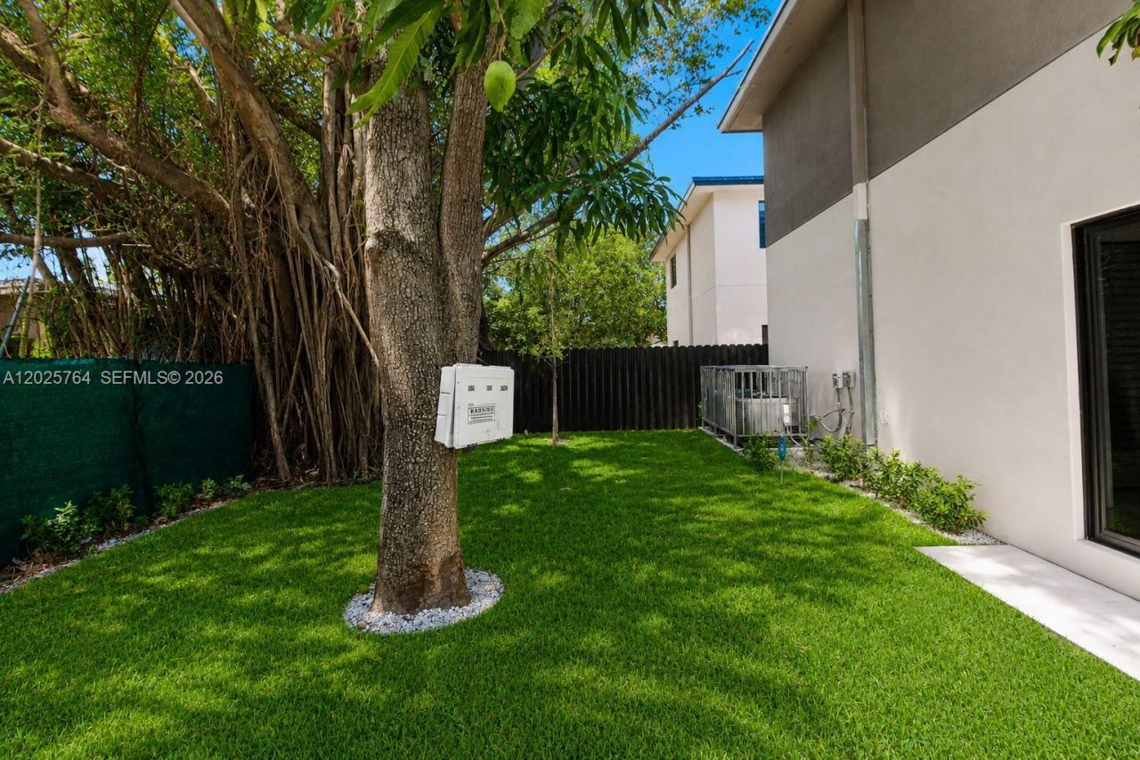 1836 NW 63rd St, Unit 1836, Miami, FL 33147 Photo