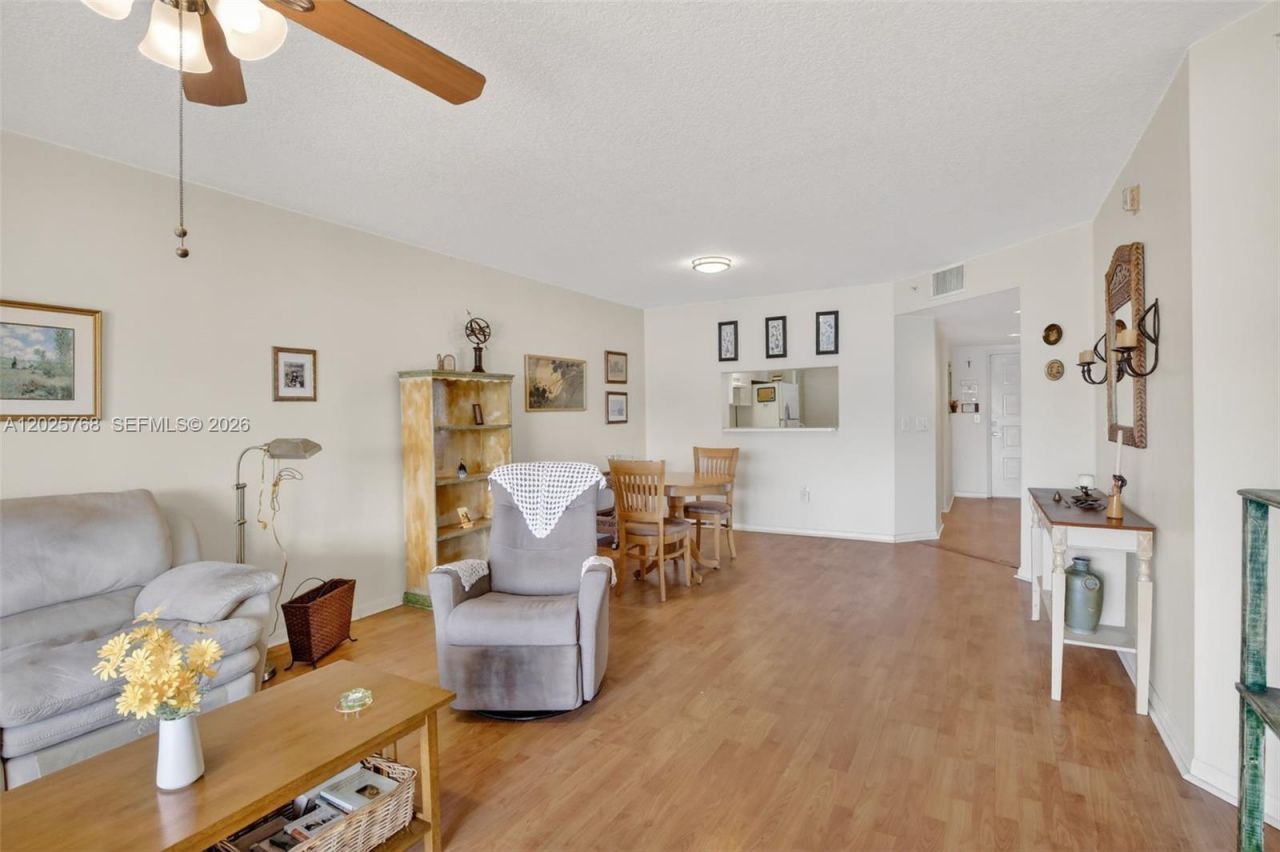 650 SW 138th Ave , Unit 105J, Pembroke Pines, FL 33027 Photo