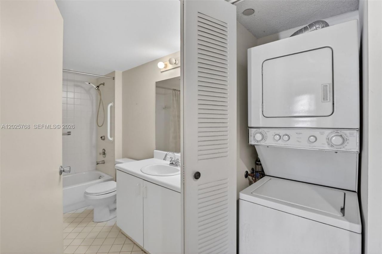 650 SW 138th Ave , Unit 105J, Pembroke Pines, FL 33027 Photo