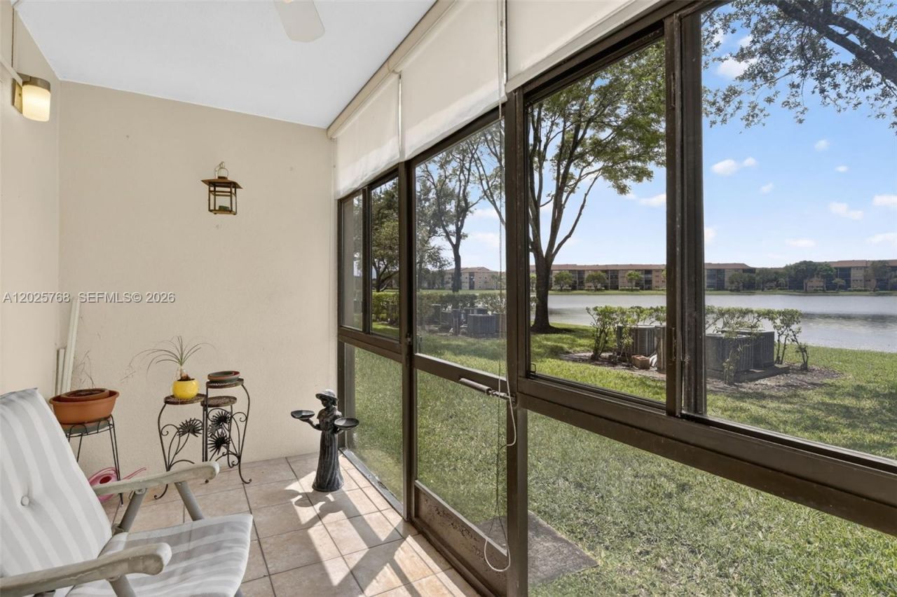 650 SW 138th Ave , Unit 105J, Pembroke Pines, FL 33027 Photo