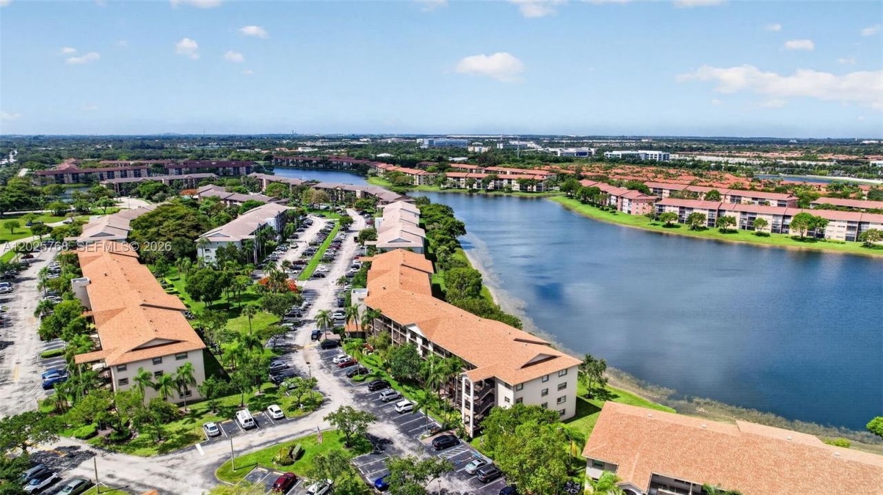 650 SW 138th Ave , Unit 105J, Pembroke Pines, FL 33027 Photo