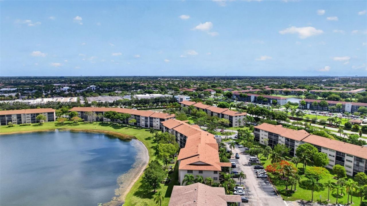 650 SW 138th Ave , Unit 105J, Pembroke Pines, FL 33027 Photo