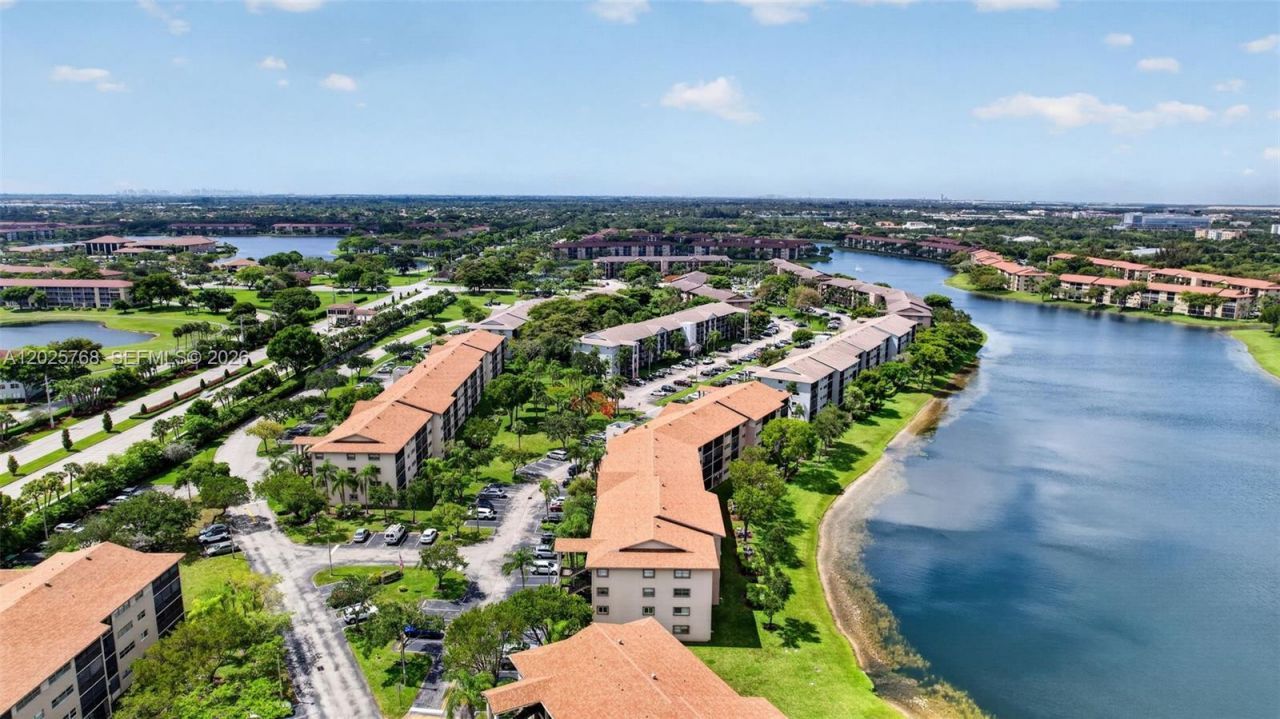 650 SW 138th Ave , Unit 105J, Pembroke Pines, FL 33027 Photo