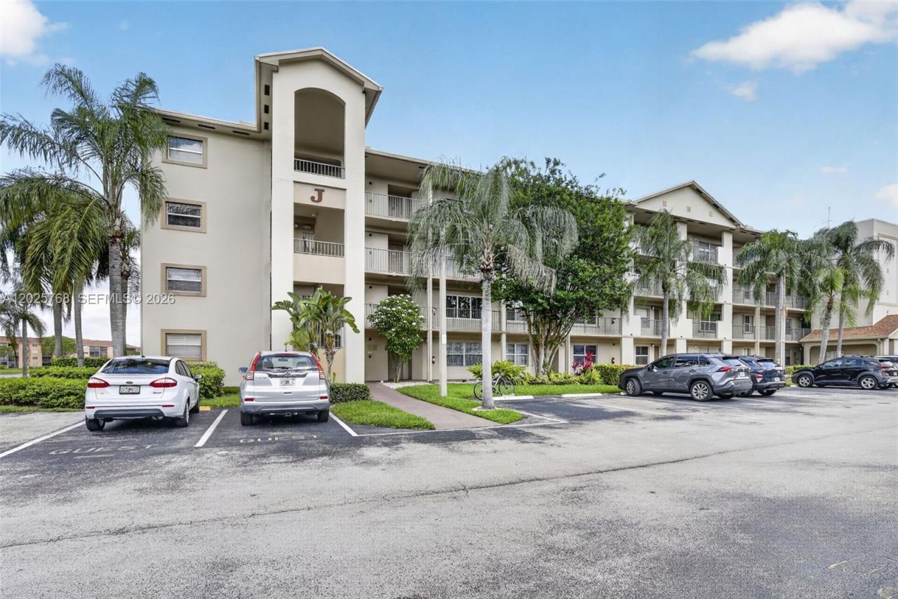650 SW 138th Ave , Unit 105J, Pembroke Pines, FL 33027 Photo