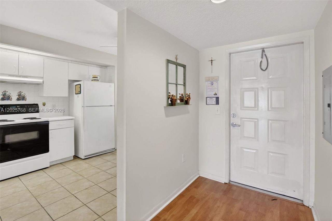 650 SW 138th Ave , Unit 105J, Pembroke Pines, FL 33027 Photo