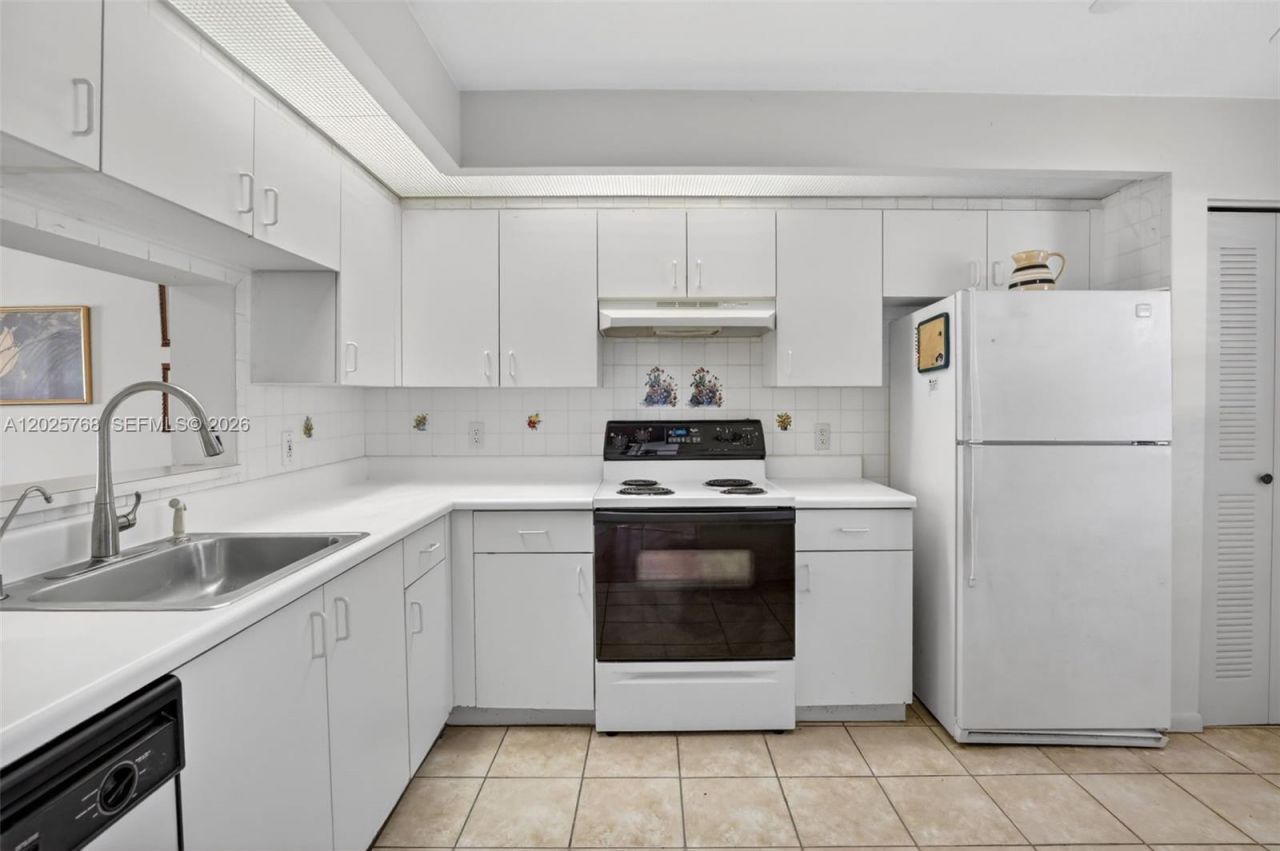 650 SW 138th Ave , Unit 105J, Pembroke Pines, FL 33027 Photo