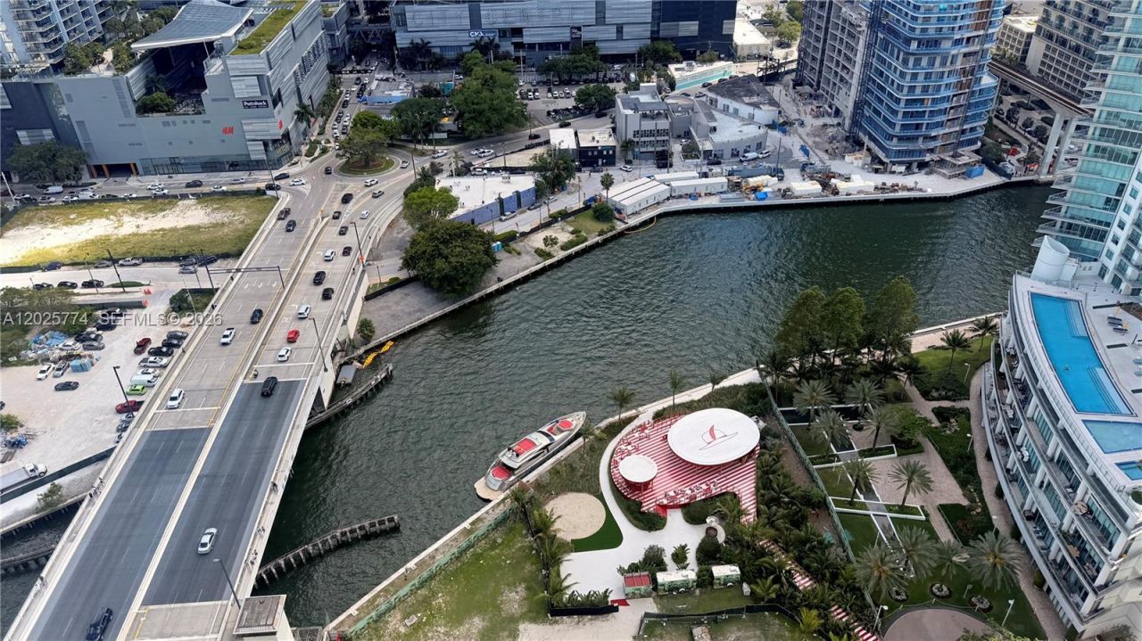 350 S Miami Ave , Unit 3608, Miami, FL 33130 Photo