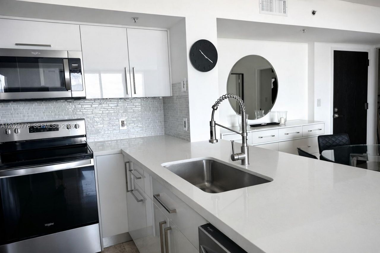 90 Alton Rd , Unit 1009, Miami Beach, FL 33139 Photo