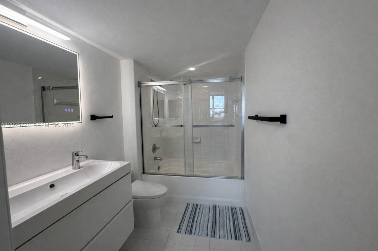 90 Alton Rd , Unit 1009, Miami Beach, FL 33139 Photo