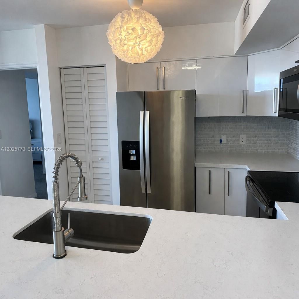 90 Alton Rd , Unit 1009, Miami Beach, FL 33139 Photo
