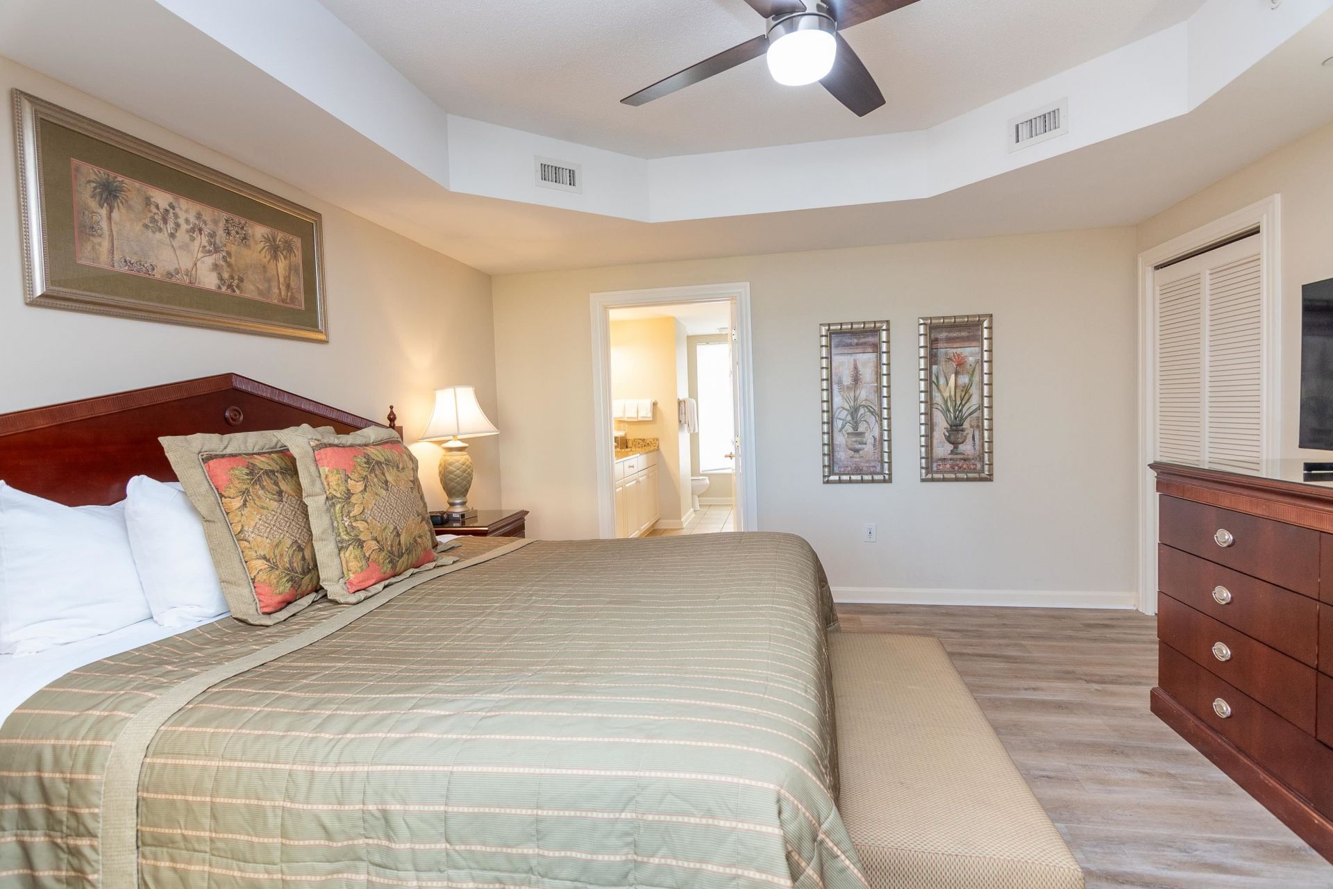 9994 Beach Club Dr.  Photo 19