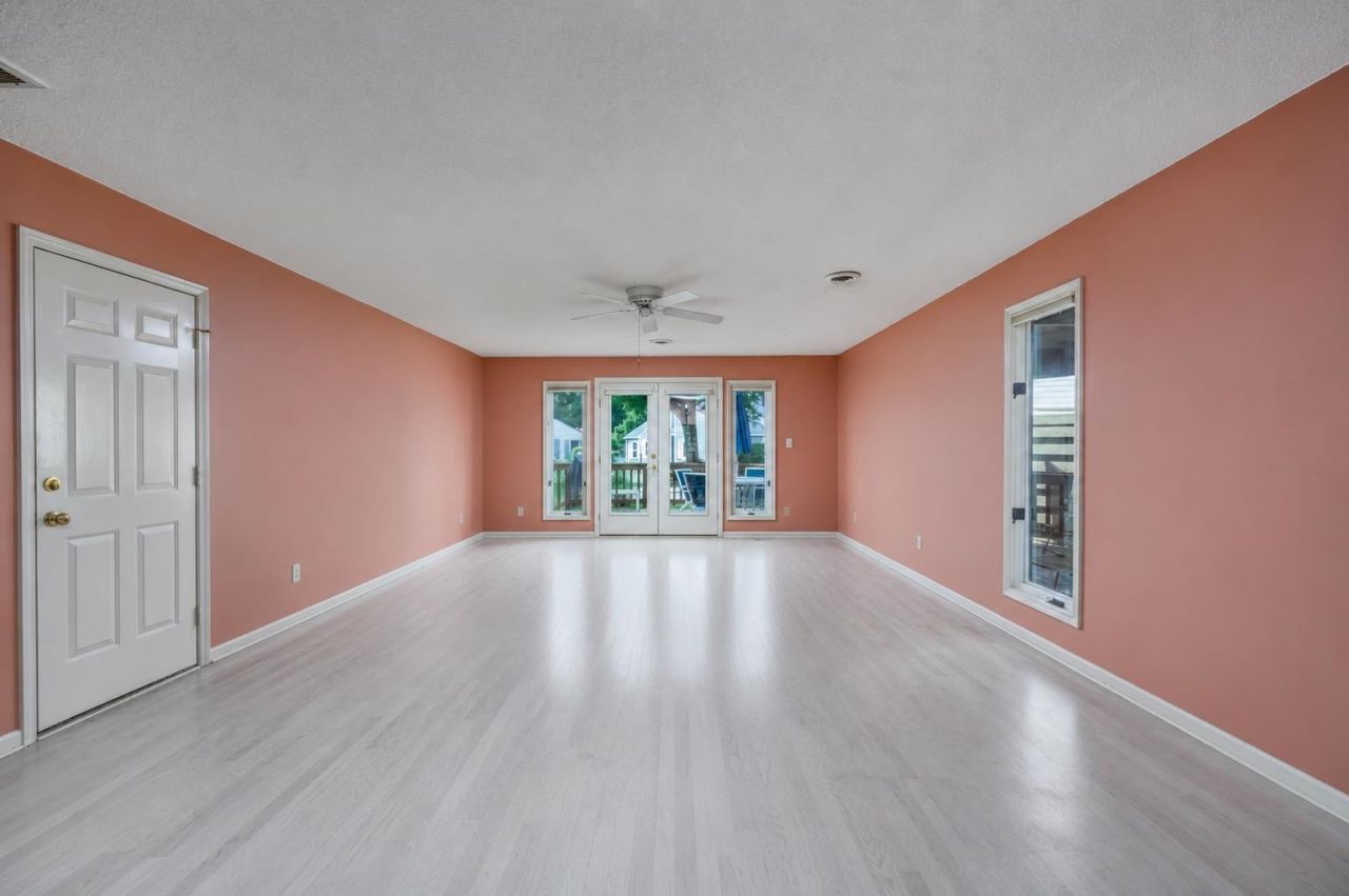 623 Rosemary Ln.  Photo 35