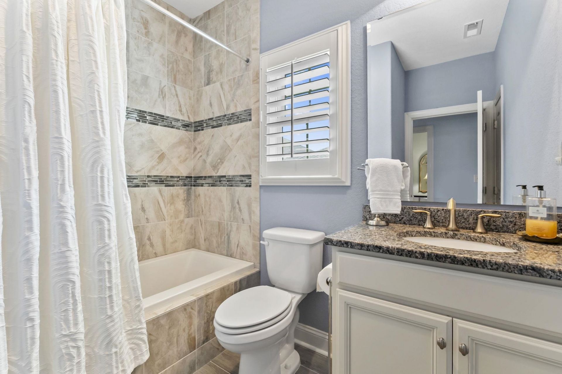 750 Villarosa Dr. Photo 22