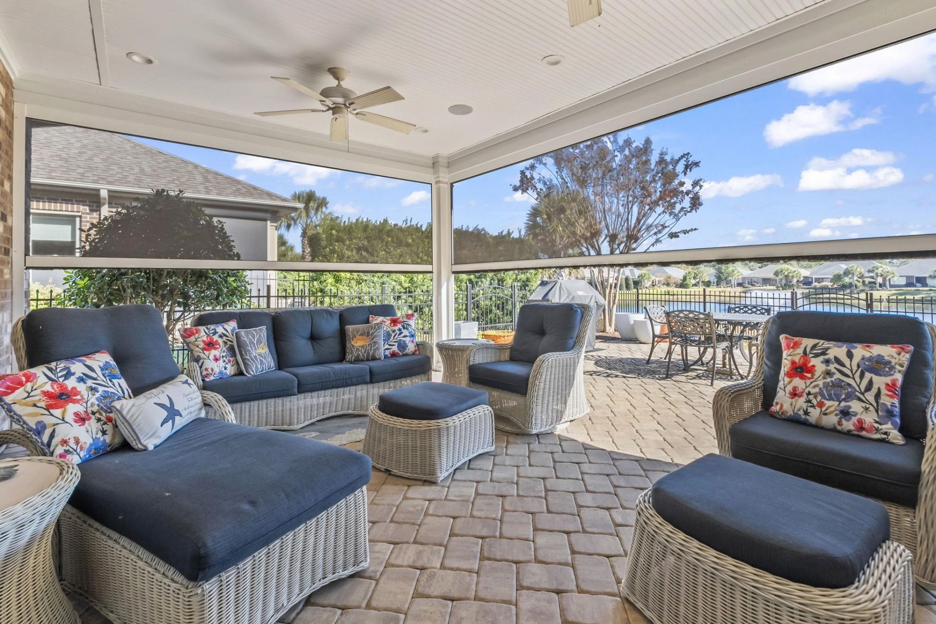 750 Villarosa Dr. Photo 26