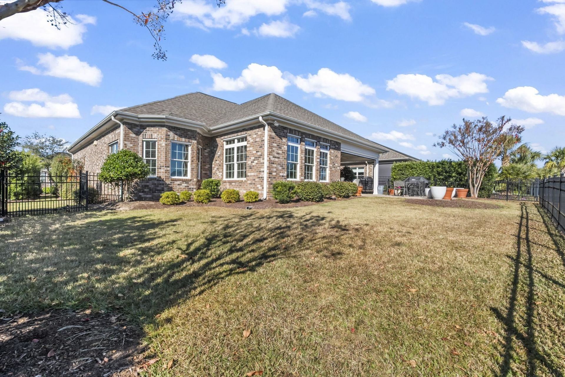 750 Villarosa Dr. Photo 31