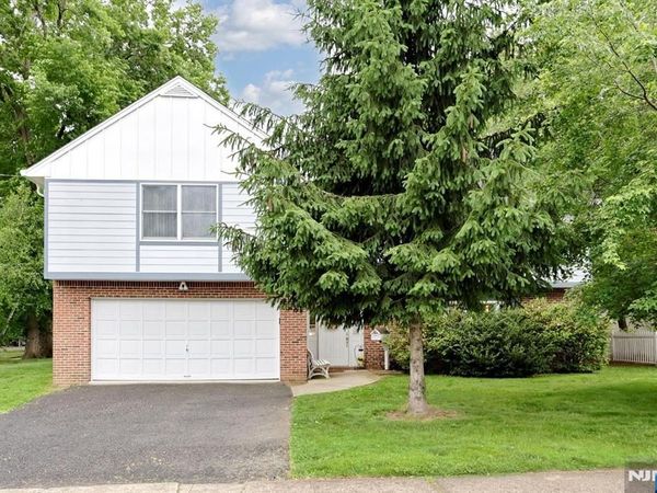 51 Palisade Avenue, EMERSON, NJ 07630